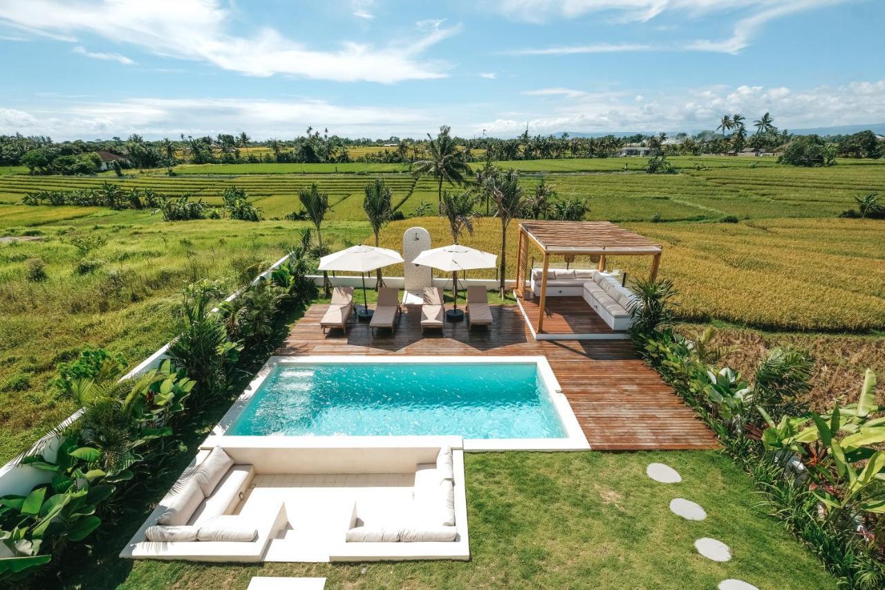 Botanique Villa & Studio Tanah Lot  Exterior photo